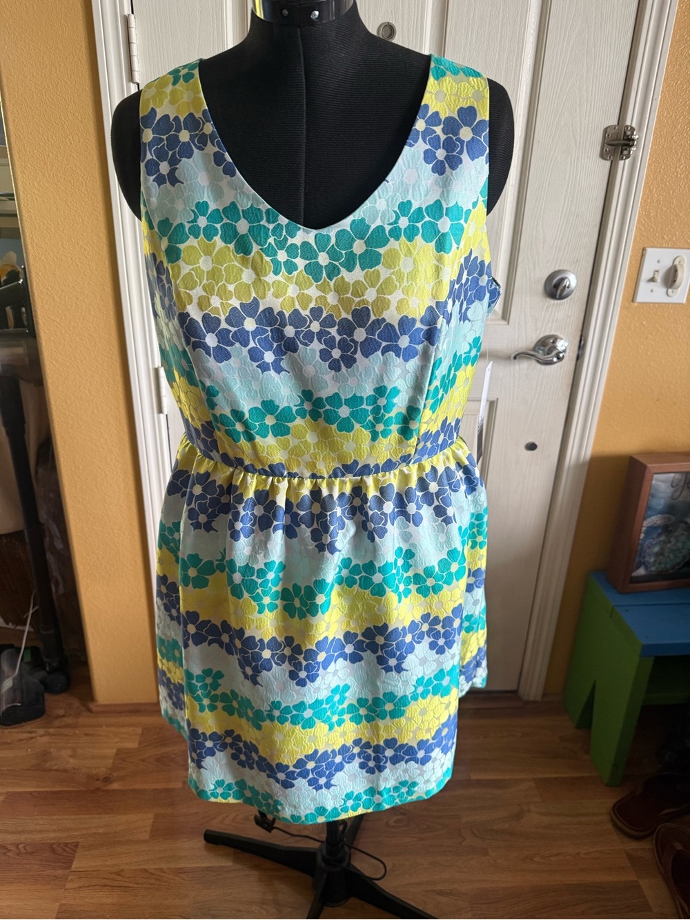 Kensie Mint & Navy Floral Pattern Dress